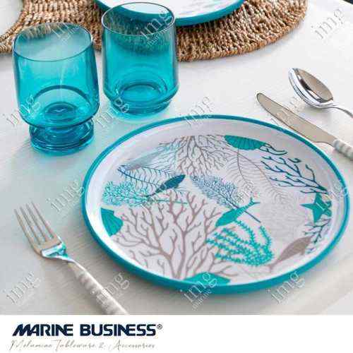 Piatto piano serie Coastal con bicchieri serie Bahamas Marine Business