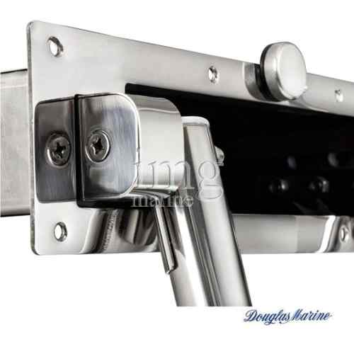 Scaletta One Telescopica a scoparsa dettaglio