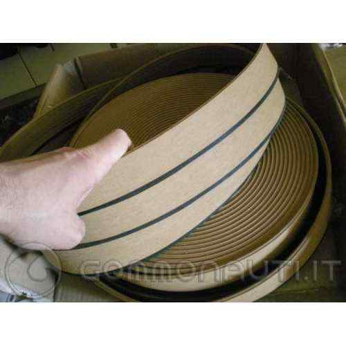 Doga in Teak sintetico Breons