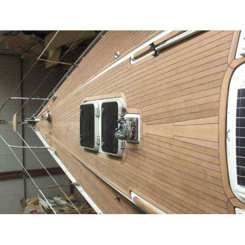 Doga in Teak sintetico Breons L10